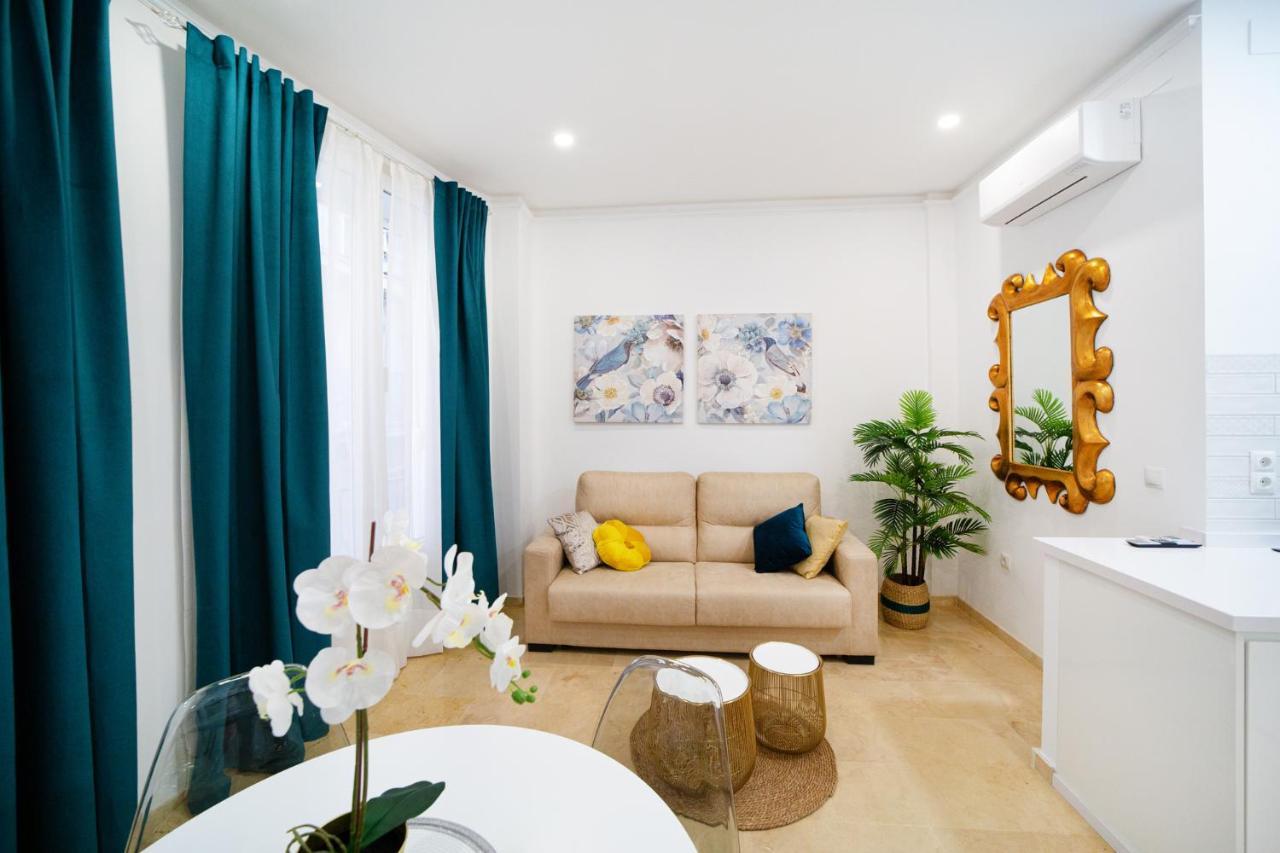 Malaga Historical Centre Luxury Apartment ภายนอก รูปภาพ